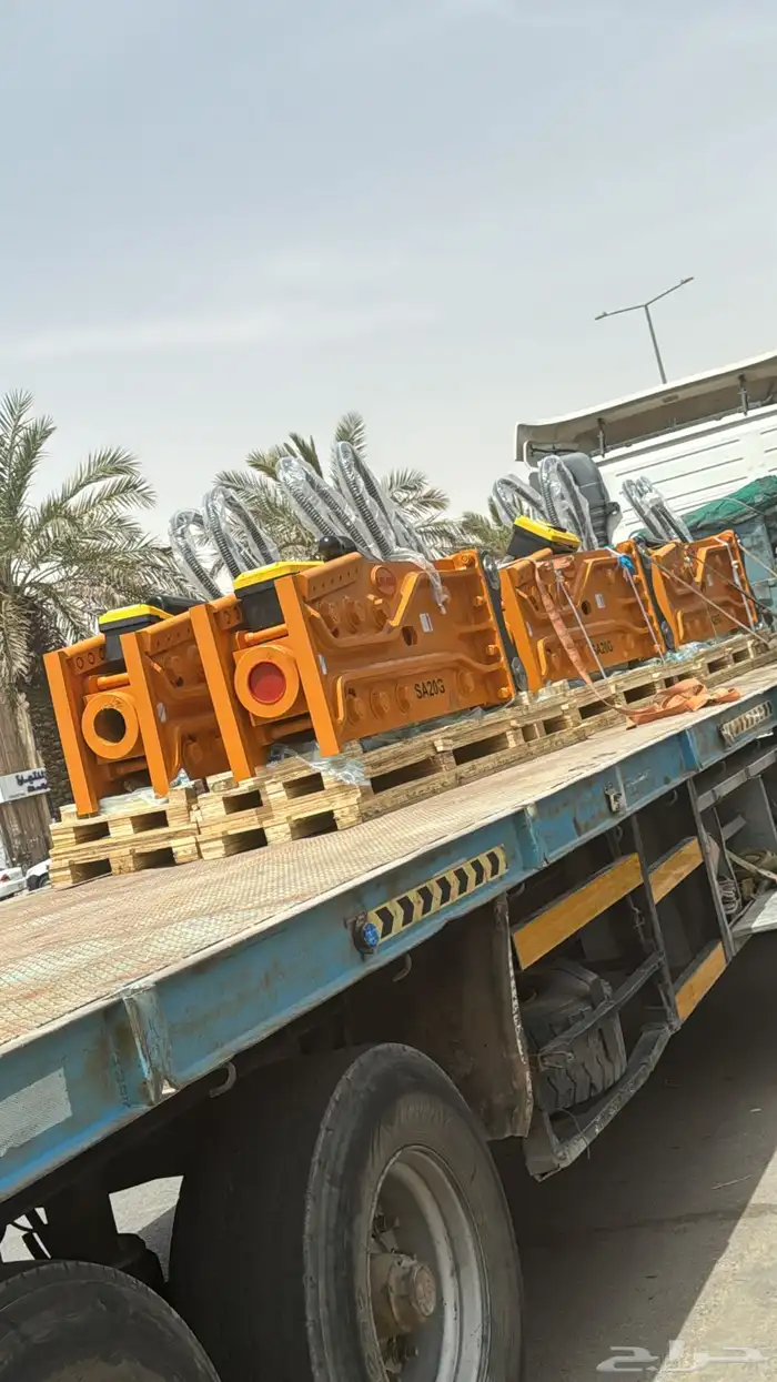 دقاق شاكوش بوكلين حفار جميع المقاسات 5