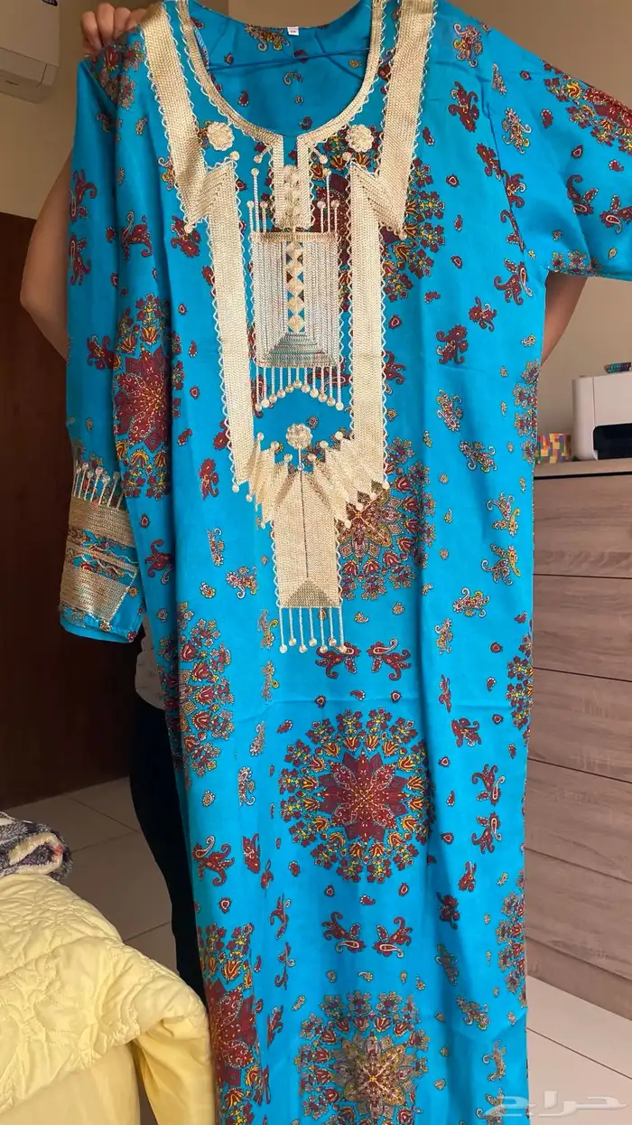 ملابس للبيع 4