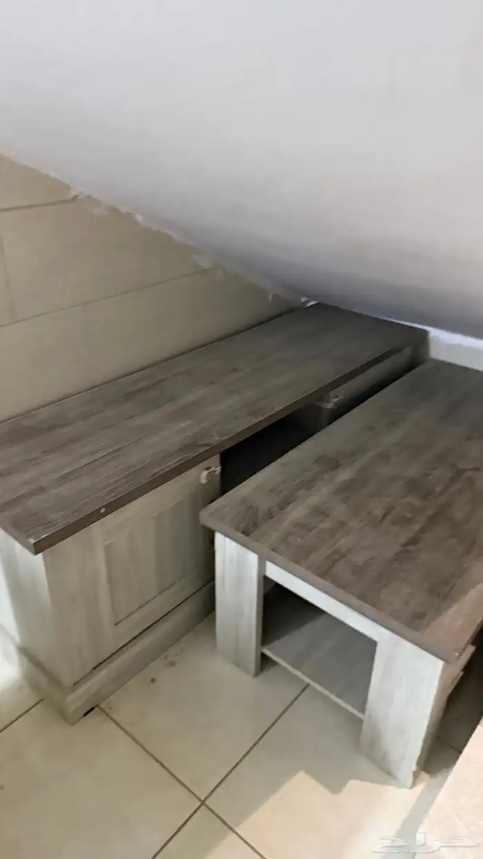 طاولة تلفزيون وطاولة قهوه وطاولة زاويه ودولاب ركن قهوه 0