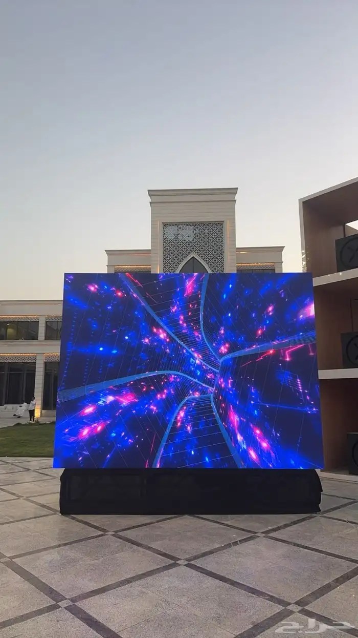 تاجير شاشات واضائات وسستم صوت 6