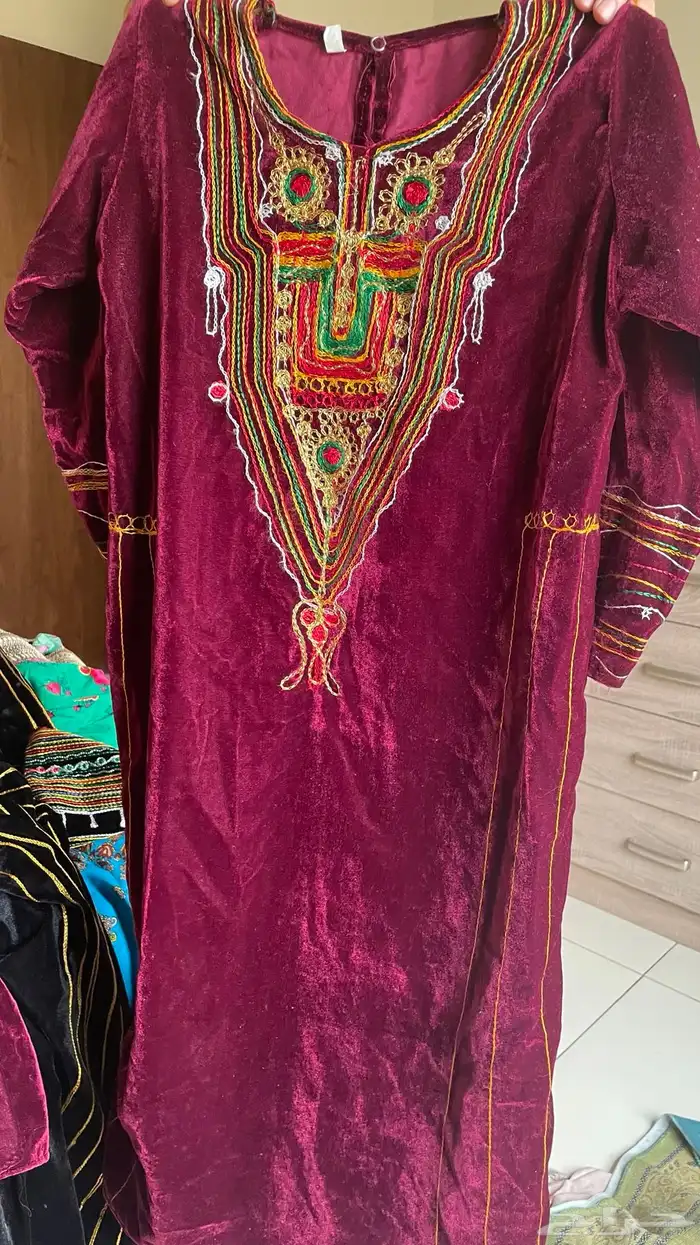 ملابس للبيع 5