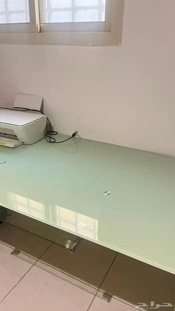 طاولة مكتبية - دراسة مدرسة 3