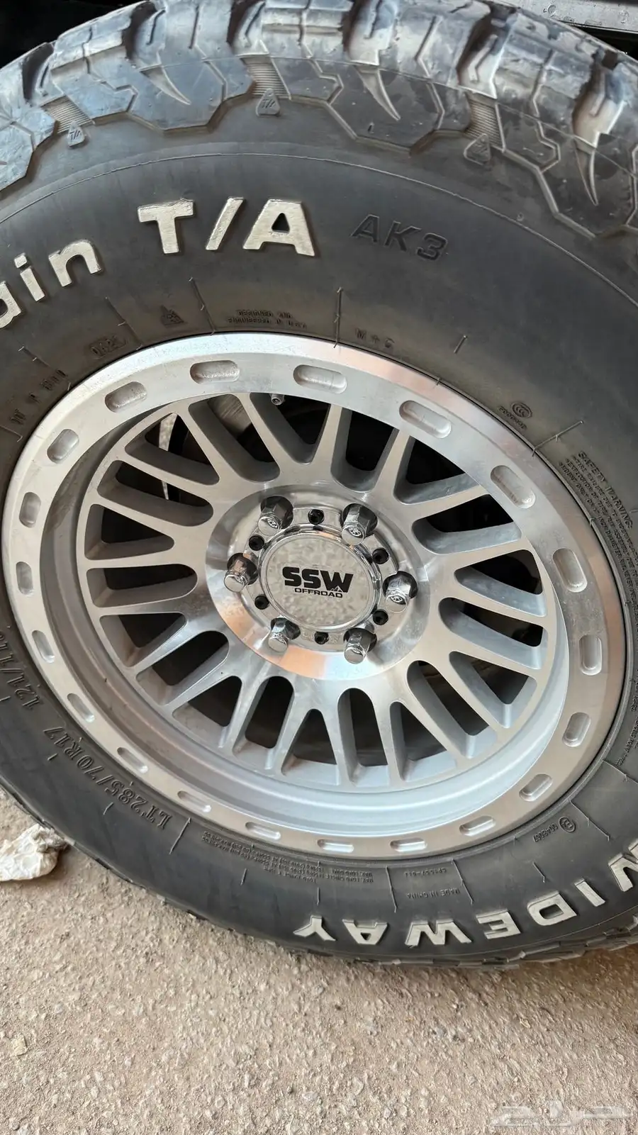 للبيع جنوط ssw مقاس 17 0