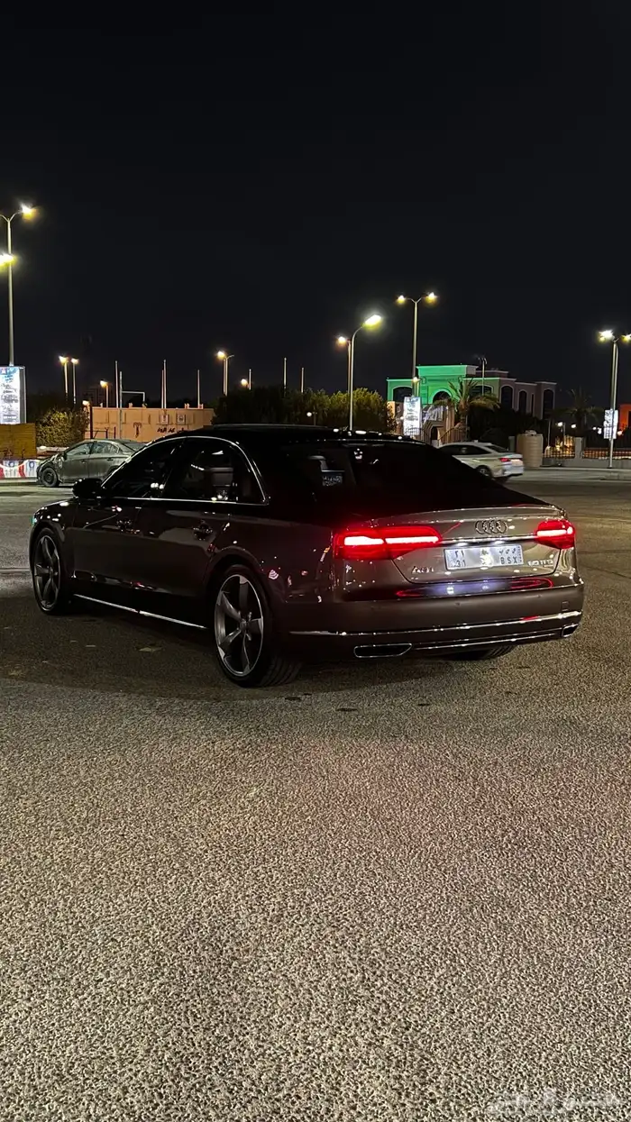 اوديA8 ثمانية سلندر 4