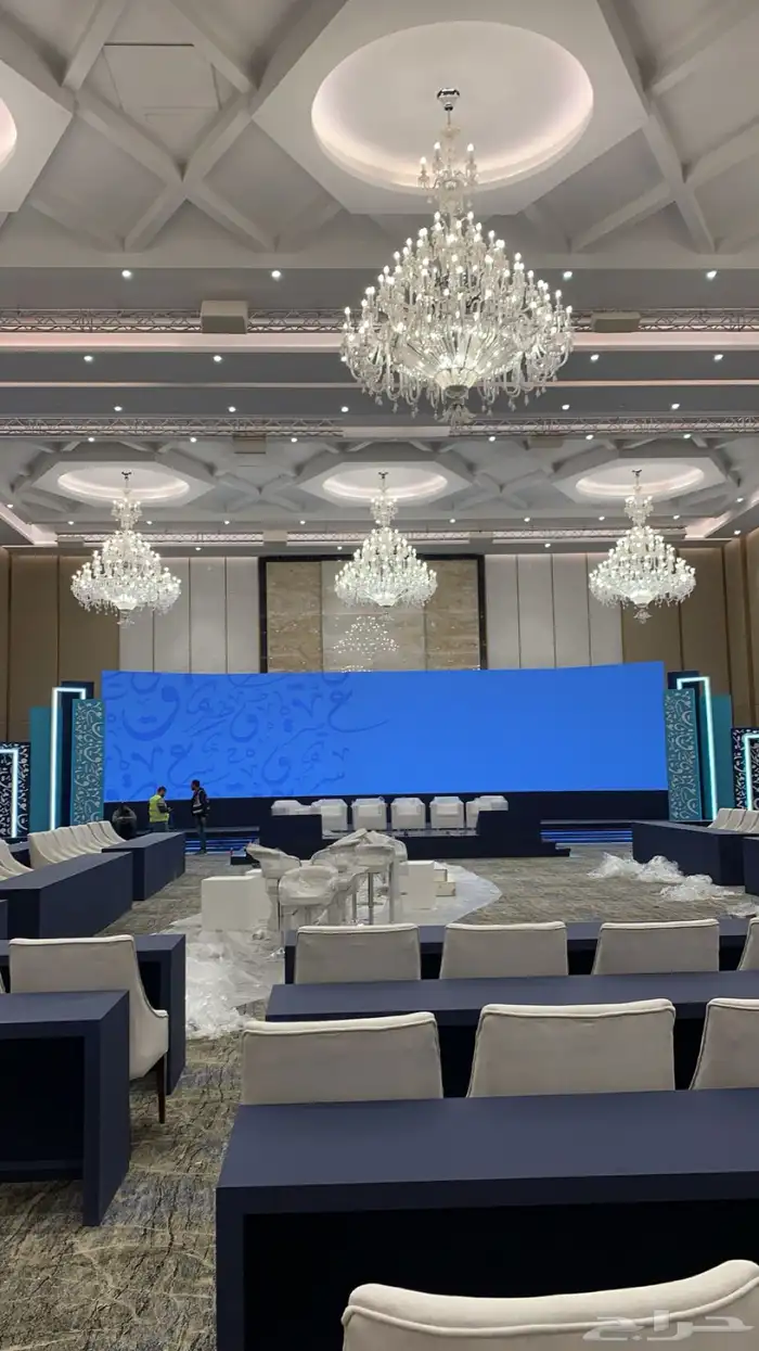 تاجير شاشات واضائات وسستم صوت 45