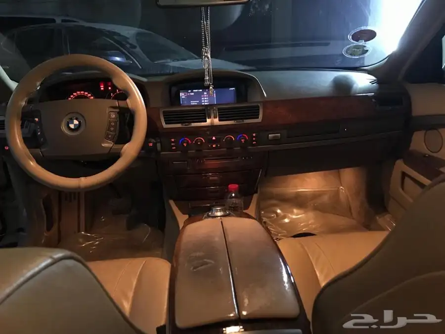 بي ام دبليو 2005 0