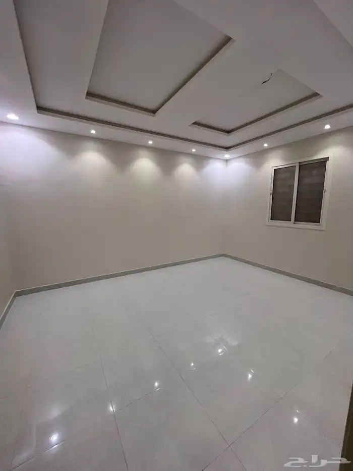 للايجار شقة عوايل حي الرمال شهري 2700 4