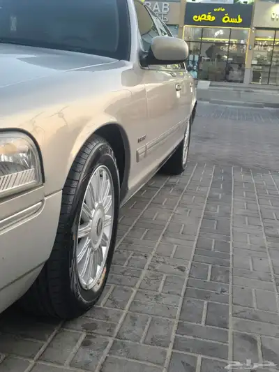 للبيع فورد ماركيز 2011 (مخزن ونادر) امريكي بقمة النظااافه 4