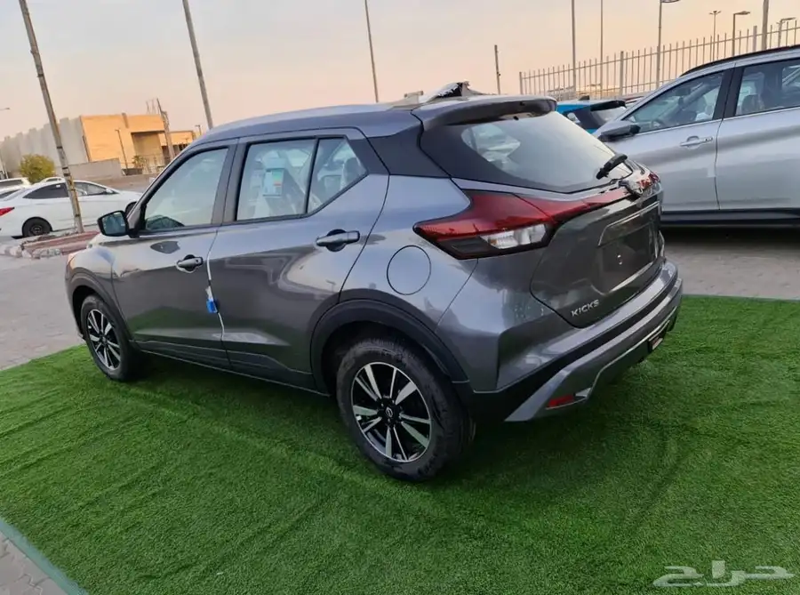 نيسان زيرو موديل 2024 للإيجار اليومي او الشهري 0