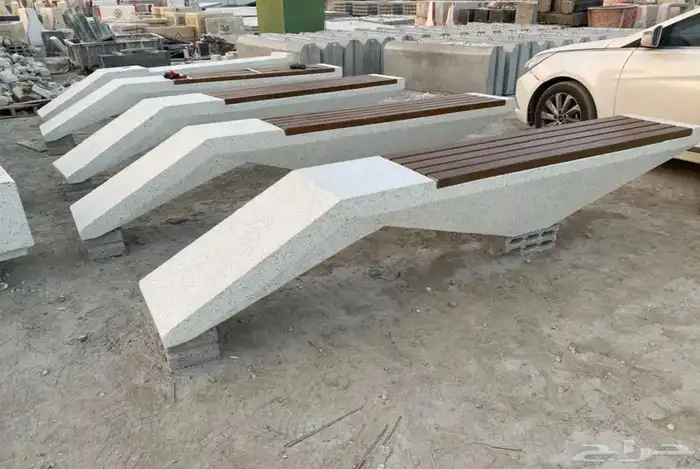 كراسي خرسانية واحواض زرع 0