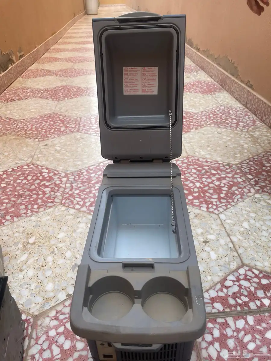 ثلاجة سيارة تويوتا 1