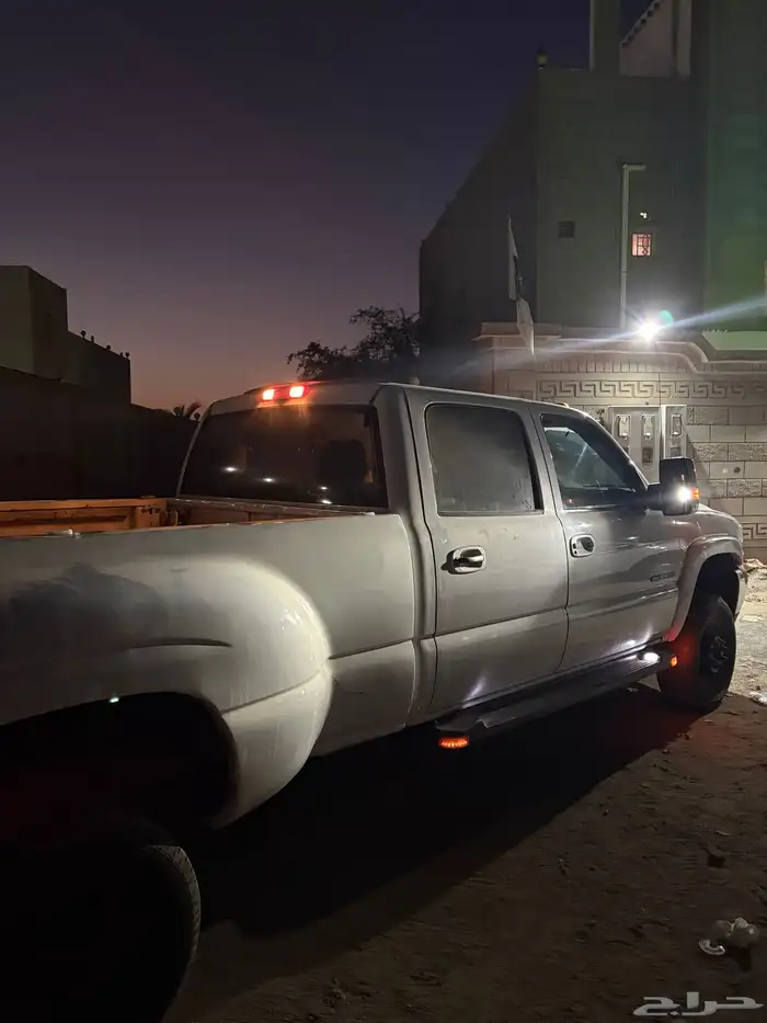 GMC Sierra dually 3