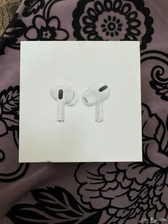 سماعه airpods pro الجيل الاول 14