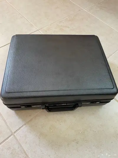 حقيبة دبلوماسية اصلية 1