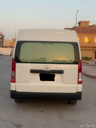 تويوتا هايس سقف عالي 2022 4