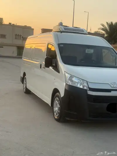 تويوتا هايس سقف عالي 2022 2