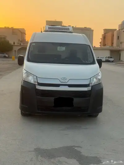 تويوتا هايس سقف عالي 2022 1