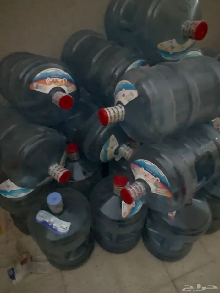 قوارير ماء منهل فارغة 0