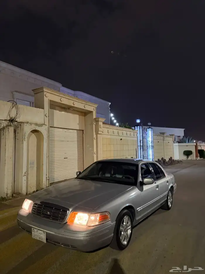 فورد فكتوريا 2003 فل كامل امريكي 3