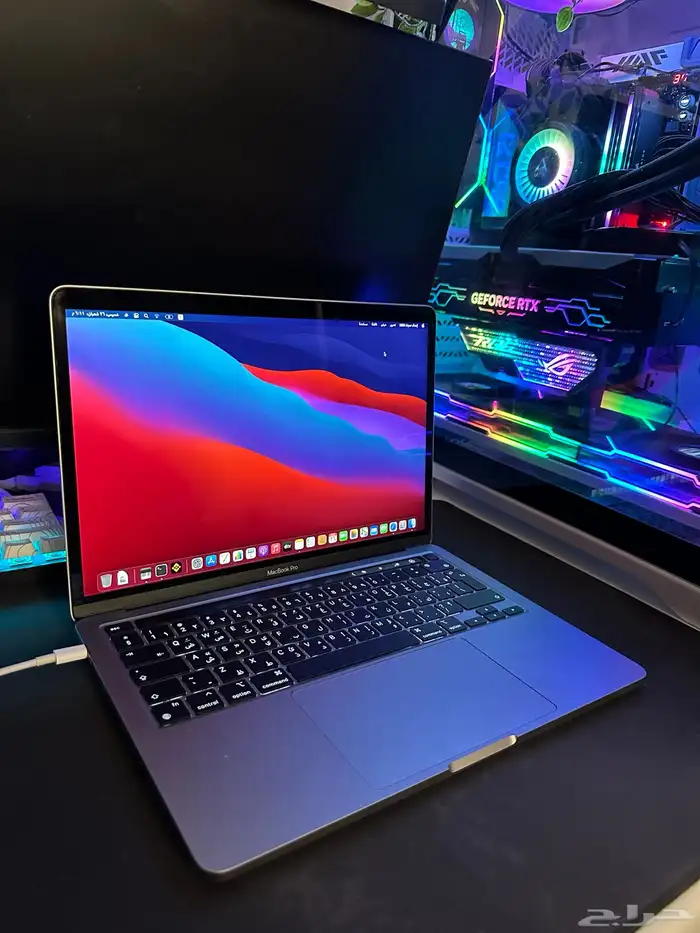MacBook Pro صيده استخدام يومين فقط 0