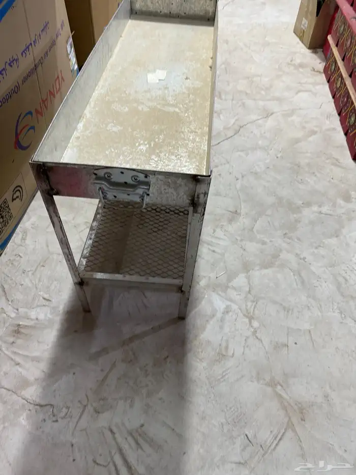 طاولات حديد 2