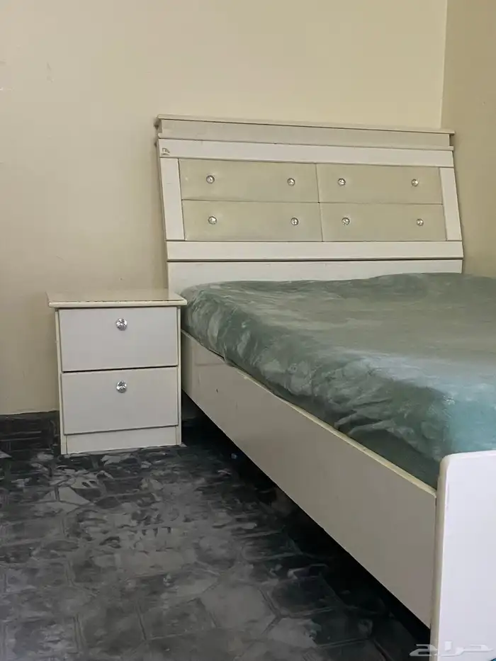 سرير جديد   وحده كمدينه استخدام نظيف 0