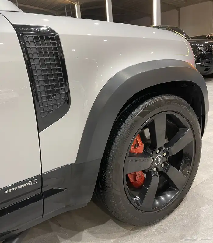 Defender 90 X 2021 فل اوبشن 12