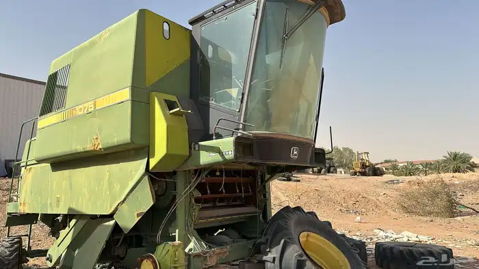 معدات زراعية 3 حراثات و5 حصادات زراعية للبيع 8