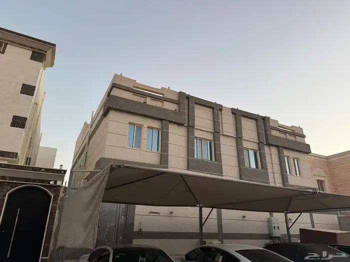 مظلة تكفي 4 سيارات للبيع 2