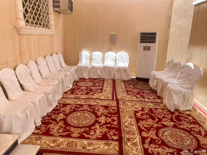 كراسي طاولات قزاز خشب مكيفات كراسي ملابس كنب في عايبي 0