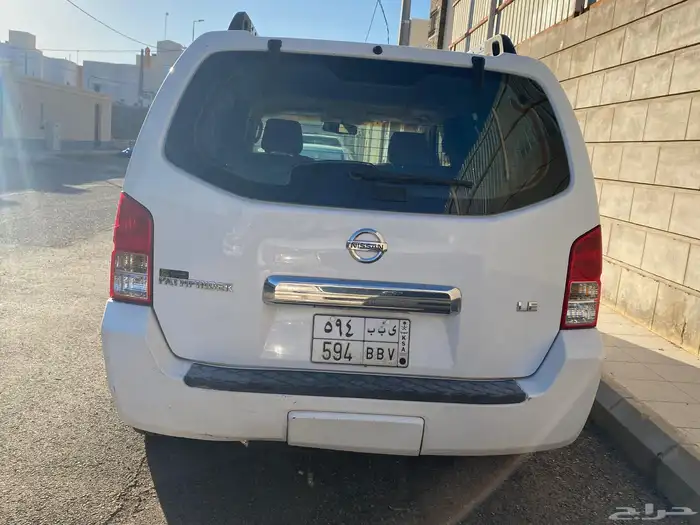 نيسان باثفندر 2007 LE ابيض نظيف للبيع 1