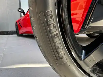 للبيع جنوط رنقات كورفيت C7 Stingray بحالة الوكالة 3