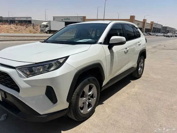 تويوتا راف 4 موديل 2022 ممشى 60 كيلو السعر 86000 2