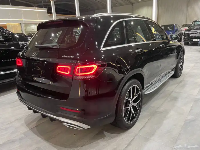 مرسيدس GLC200 موديل 2022 اصفار جديد عرض خاص 3