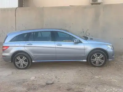 للبيع او البدل مرسدس 0