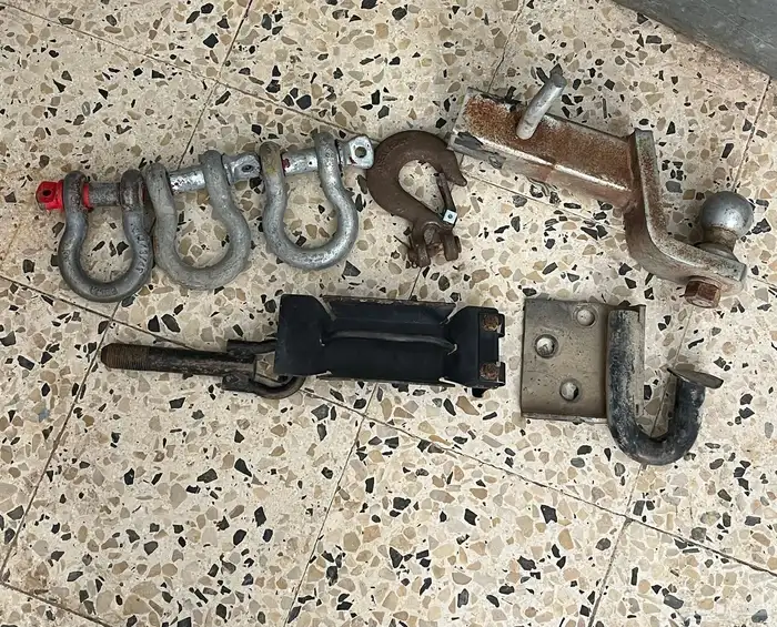 مجموعة قطع لسيارات 1