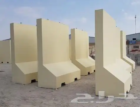 حواجز   خرسانية   قواعد   انارة   غرف   تفتيش 0