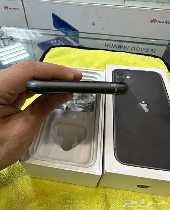 ايفون 11 2