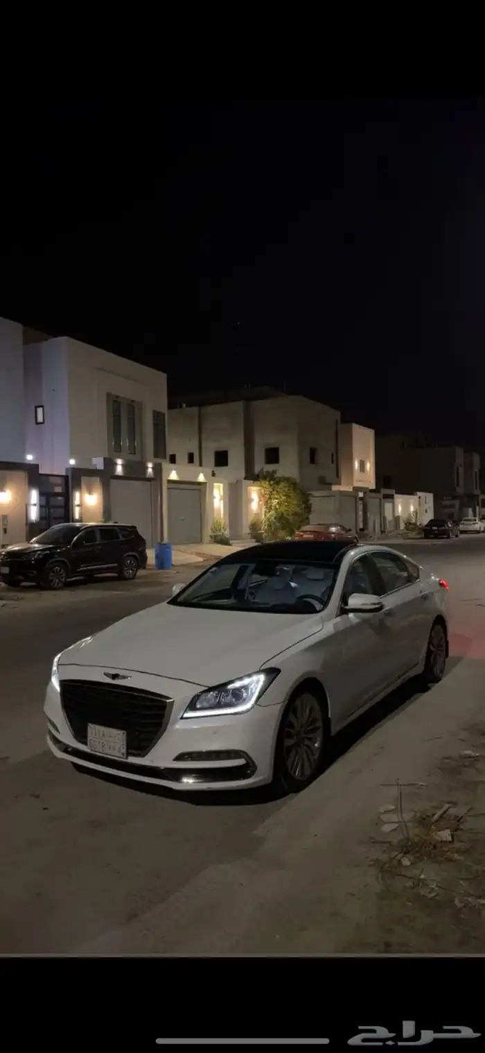 للبيع جينسس 2015 رويال 5.0 1