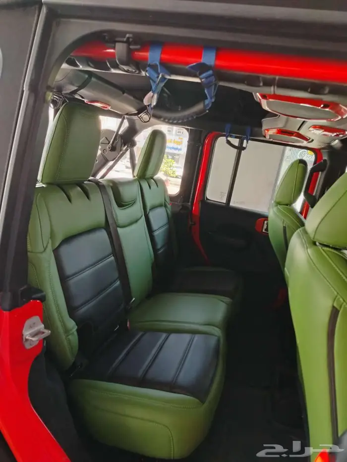 تنجيد سيارة رانجلر من قماش الى جلد مع اضافة لماسات 2