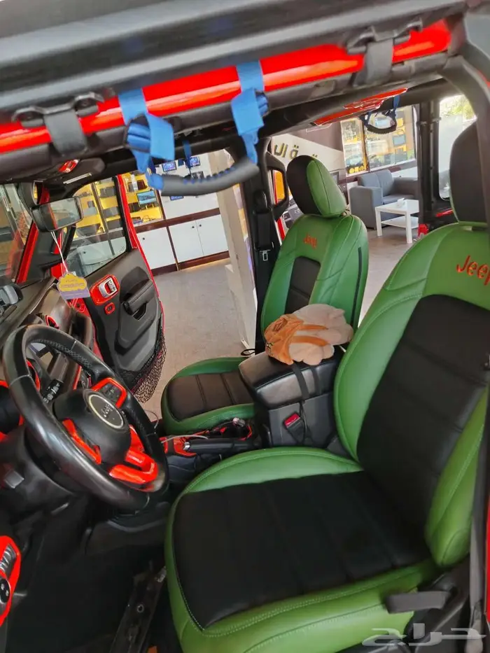 تنجيد سيارة رانجلر من قماش الى جلد مع اضافة لماسات 3