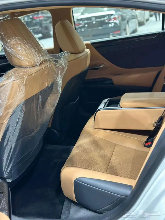 لكزس ES250 AA - خليجي - 2025-تشغيل عن بعد-جناح خلفي 6