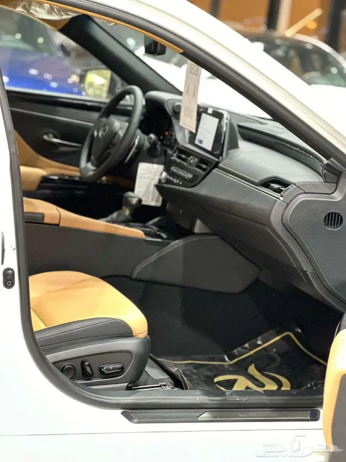 لكزس ES250 AA - خليجي - 2025-تشغيل عن بعد-جناح خلفي 5