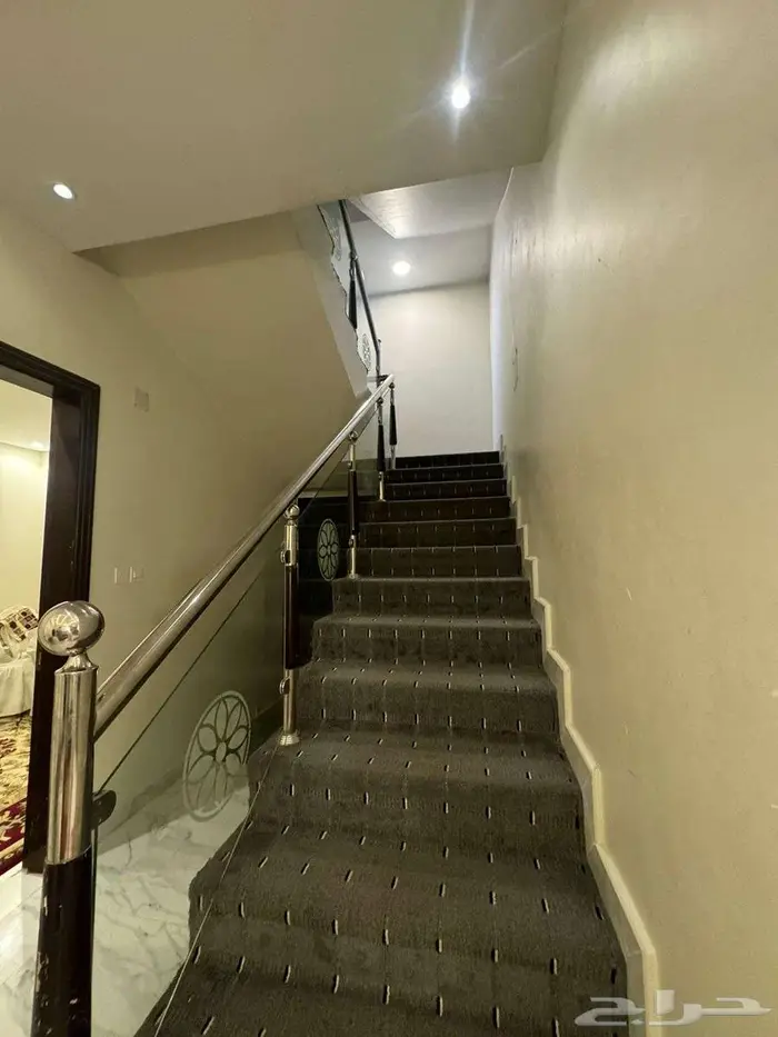 للبيع فيلا درج داخلي في الرياض حي المهدية   عرض رقم H1005 13