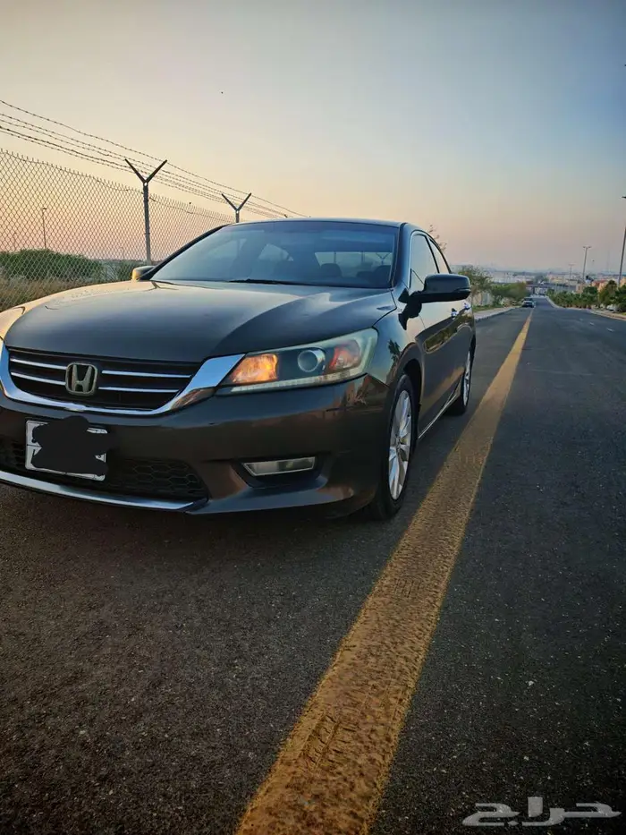 هوندا اكورد 2013 Honda accord 8