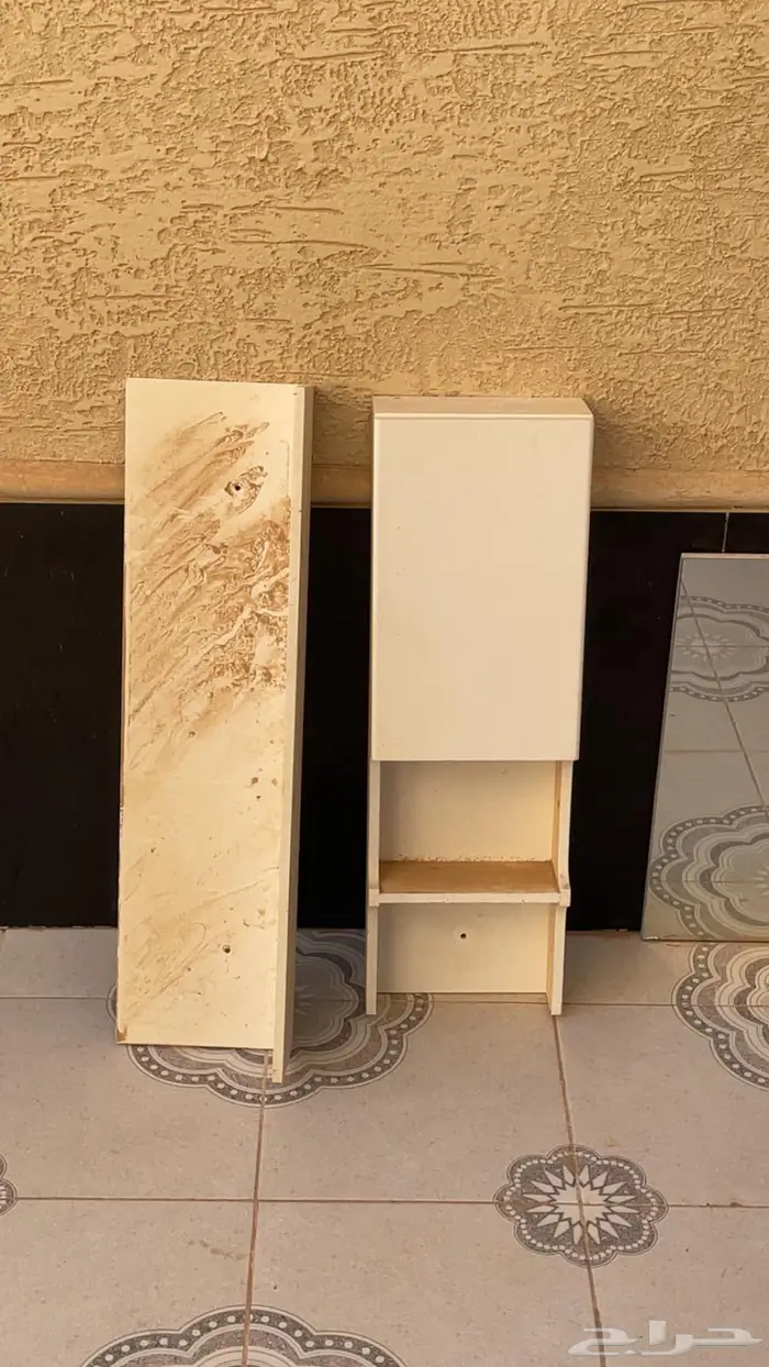 مغسلة رخام مع شبابيك زجاج ازرق شفاف 3