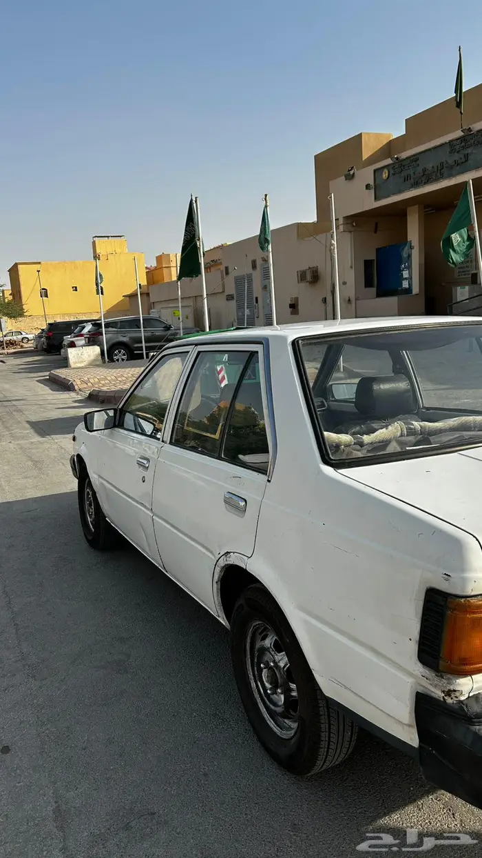 نيسان صني 1983 مفحوص و مجدد و مكيف 14