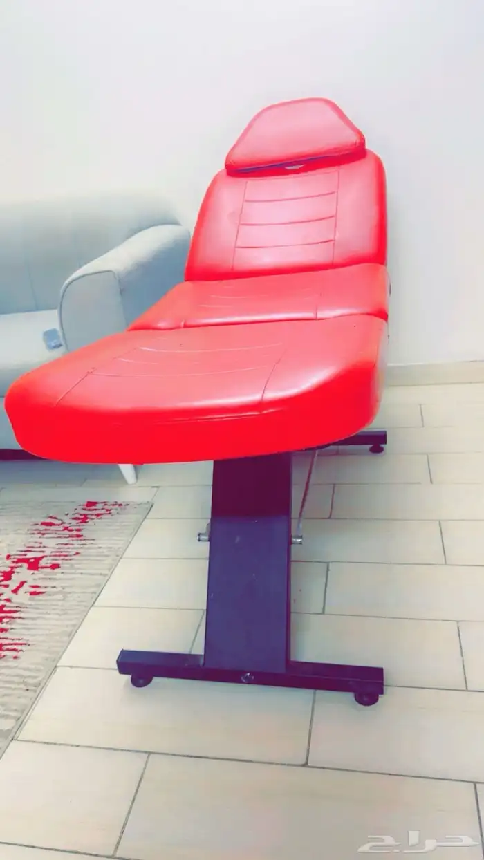 كرسي مساج نظيف للبيع 0