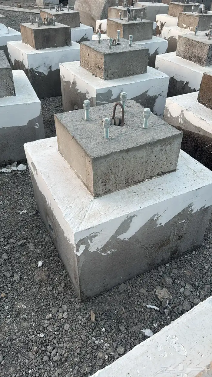 حواجز   خرسانية   قواعد   انارة   غرف   تفتيش 11