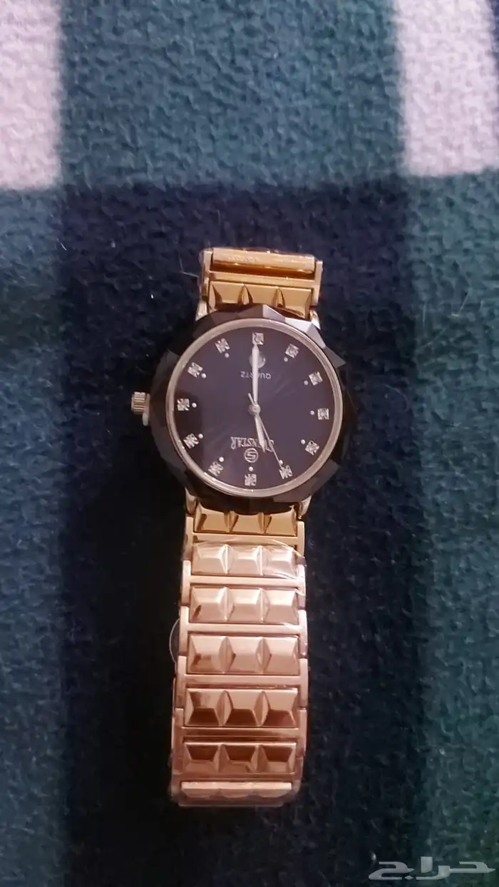 ساعة سويستار 4
